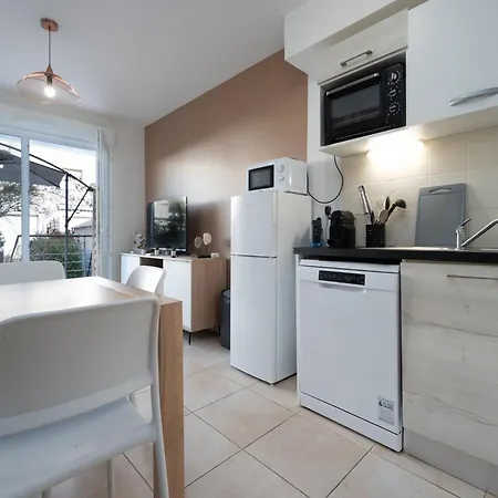 Apt In Serignan, 450m From Beach Villa *